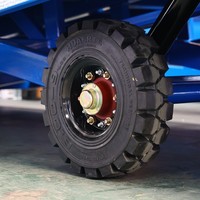 Rampe de chargement de camion pliable à trois points quai d'embarquement de capacité 3t 8t 20t pour camions et plates-formes de chargement