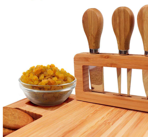 Ensemble de planche à <span class=keywords><strong>fromage</strong></span> en bambou, planche de service de craquelins à viande et ensemble de 4 couteaux à <span class=keywords><strong>fromage</strong></span> Cadeaux uniques <span class=keywords><strong>pour</strong></span> <span class=keywords><strong>Noël</strong></span> - Product Image 5