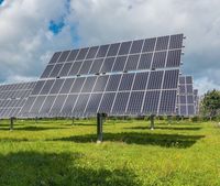 Panneau solaire monocristallin 120W 330W 450W avec technologie PERC et demi-cellules pour système de batterie domestique