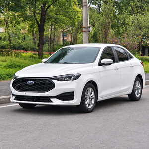 Ford Escort 2021 de Segunda Mano, 1.5L Automático, Volante a la Izquierda, Edición Dorada, Sedán para Exportación - Product Image 3
