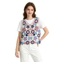 Gilet en tricot floral tendance avec mini-perles décoratives, vêtement d'extérieur sans manches à la mode