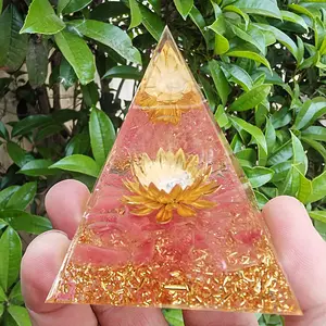 새로운 6cm 큰 잎 핑크 피라미드 크리스탈 자갈 화이트 크리스탈 피라미드 Orgone 에너지 치유 Reiki 차크라 보호