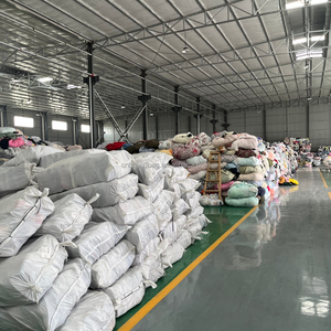 Abbigliamento di Marca Usato all'Ingrosso, Stock di Vestiti di Seconda Mano per Mercati Internazionali - Product Image 6