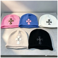 Bonnet unisexe en tricot bouclé avec nœuds jacquard à pois, étiquette en cuir croisé, bouton, chaud, en coton et élasthanne, pour l'automne et l'hiver, idéal pour l'extérieur