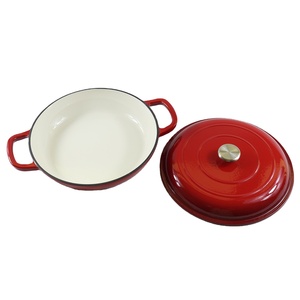 <span class=keywords><strong>Cocotte</strong></span> <span class=keywords><strong>en</strong></span> <span class=keywords><strong>fonte</strong></span> émaillée rouge avec deux poignées et couvercle auto-irrigant - Product Image 3