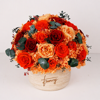 Bunga Mawar Taman Awet Langsung dari Pabrik, Bunga Abadi Hydrangea Eucalyptus Buah dalam Vas Travertine Buatan Tangan Logo Kustom