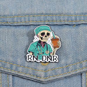 Skelett-Arzt Metall-Pins Individuell Anpassbar RN,DNR Arzt-Operationskittel Stethoskop Medizinische Broschen Emaille-Anstecknadeln Großhandel - Product Image 1