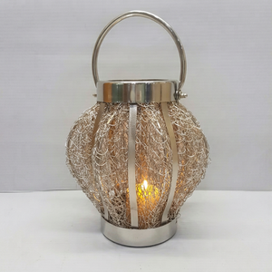 Lanterne décorative en métal avec poignée, finition argentée, pour la maison, le jardin, la terrasse, les mariages, la décoration de table - Product Image 1