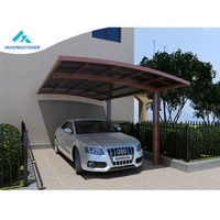 Abri de voiture contemporain Doppel Protection UV étanche Toit en aluminium Abri de garage Cadre en bois Pression Nature Abri de voiture Utilisation d'auvent