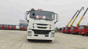 Hino I Suzu 4X2 8 tonnes 10 tonnes Grue à flèche pliante montée sur <span class=keywords><strong>camion</strong></span> tracteur avec grue à plateau, <span class=keywords><strong>camion</strong></span> <span class=keywords><strong>de</strong></span> remorquage 16 roues Euro 3 Diesel - Product Image 2