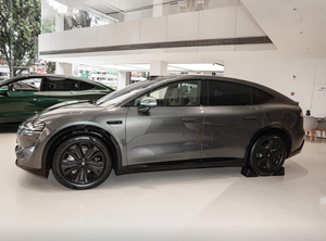 ZhiJie R7 EREV MAX, Auto Eléctrico para Adultos, 1570 km de Autonomía, Carga Rápida, SUV Mediano-Grande - Product Image 3