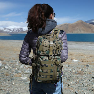 Mochila Táctica Multifuncional de Camuflaje Personalizada OEM para Hombre, Mochila de Moda para Campamento y Caza al Aire Libre - Product Image 2