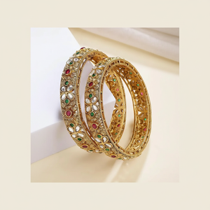 กำไลทองเหลืองหินลายดอกไม้หุ้มด้วย kundan ทับทิมและอัญมณีสีเขียวทั้งหมดมีจำหน่ายในราคาขายส่ง - Product Image 1