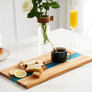 <span class=keywords><strong>Planche</strong></span> à découper en bois d'olivier naturel de maison avec résine pour collation de charcuterie - Product Image 6