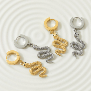 <span class=keywords><strong>Pendientes</strong></span> <span class=keywords><strong>de</strong></span> aro <span class=keywords><strong>de</strong></span> escalada mate para mujer, aretes <span class=keywords><strong>de</strong></span> serpiente decolorados, <span class=keywords><strong>de</strong></span> acero inoxidable, chapado en <span class=keywords><strong>oro</strong></span> <span class=keywords><strong>de</strong></span> 14k, <span class=keywords><strong>de</strong></span> alta calidad - Product Image 5