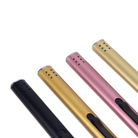 Briquet torche à gaz moderne à long manche, rechargeable au butane, portable et sûr pour la cuisine, le barbecue, le camping, l'usage domestique, logo personnalisé