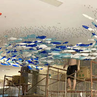 Éclairage décoratif personnalisé lustre en verre bleu océan Art moderne poisson lampes suspendues en verre pour le hall de l'hôtel