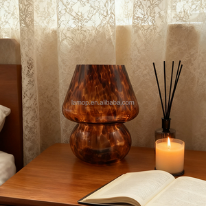 <span class=keywords><strong>Lampada</strong></span> da Tavolo USB a Forma di Zucca Romantica e Sognante, Luce Notturna LED per Camera da Letto, Studio, Casa degli Ospiti, <span class=keywords><strong>Lampada</strong></span> Decorativa d'Atmosfera - Product Image 1