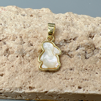 Vente en gros de pendentifs en coquillage blanc naturel, breloques en forme de lapin pour la fabrication de bijoux, colliers et bracelets