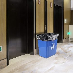 Vente en gros de sacs à ordures de cuisine jetables en plastique biodégradable bleu noir avec cordon de serrage pour le recyclage des déchets 30 gallons - Product Image 6