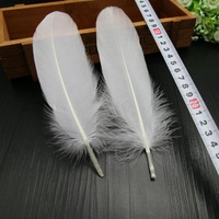 Vente en gros de plumes d'oie blanches de haute qualité 6-8 pouces plumes d'oie brutes pour volant de badminton