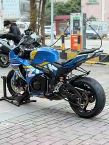 <span class=keywords><strong>Suzuki</strong></span> GSX1000 1000cc - Raffreddamento a Liquido, EFI, 4 Cilindri, Affidabilità e Prestazioni Sportive Brutali >180km/h - Product Image 6