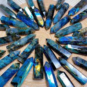 แท่งควอตซ์เรืองแสงสีรุ้งผลิตจากโรงงาน หินลาบราดอไรต์ปลายแหลม สำหรับตกแต่งเพื่อการบำบัดและตกแต่งภายใน - Product Image 2