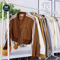 Jaket Wanita Ringan Bekas; Mantel Kasual Longgar Musim Gugur/Dingin; Surplus Ekspor; Bal Grosir Lintas Negara