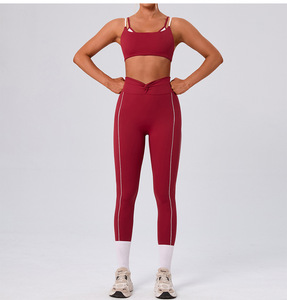 Nouvelle Collection 2026 – Ensembles de Yoga Haut de Gamme à Bretelles Fines et Blocs de Couleurs – Style Athlétique pour Entraînement Urbain - Product Image 2