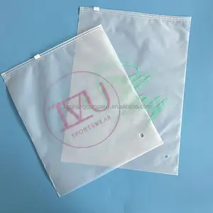 Personalizzato grande logo low MOQ Eco-friendly cerniera abbigliamento imballaggio sacchetto di chiusura lampo di plastica glassata