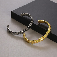 Élégant Rétro Hommes En Acier Inoxydable Ouverture Squelette Têtes Chaîne Bracelet En Gros Titane Acier Biker Crâne Hommes Bracelet