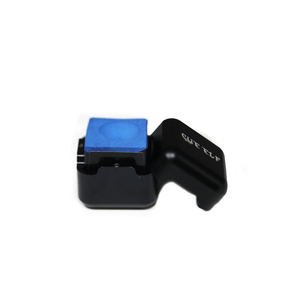 Xmlinco <span class=keywords><strong>MINI</strong></span> y duradero profesional 3 colores soporte de <span class=keywords><strong>tiza</strong></span> de piscina de billar con <span class=keywords><strong>tiza</strong></span> de taco de billar de forma cuadrada magnética - Product Image 1