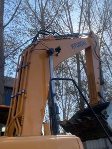Offre Spéciale – Excavatrice sur Chenilles Hyundai 220-9S d'Occasion, 22 Tonnes, Modèle Original, pour Travaux de Construction - Product Image 4
