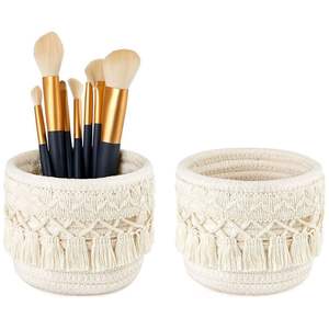 Panier de rangement en corde de coton style bohème avec pompons, support rond pour pinceaux de maquillage, organisateur de bureau en macramé - Product Image 4