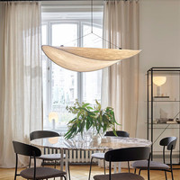 Lustre LED style japonais en soie, design minimaliste, lampe suspendue créative en soie blanche avec base E26 pour la maison