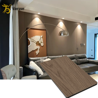 Panneaux muraux modernes imperméables écologiques en PVC avec design graphique pour la décoration intérieure des murs domestiques