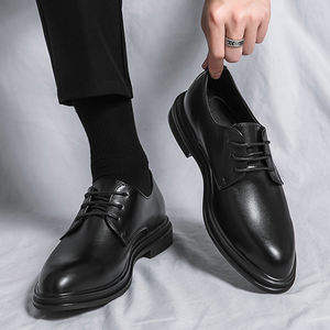 عرض خاص من المصنع أحذية رسمية برباط للعمل والمشي وحفلات الزفاف ، أحذية جلدية رياضية كاجوال مسامية للرجال - Product Image 3