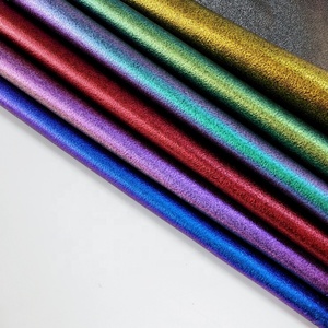 Vinyle changeant de couleur, feuille de cuir PU exotique nacré brillant pour la fabrication de sacs de chaussures - Product Image 1