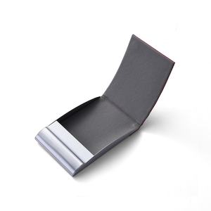 Tarjetero Personalizado de Cuero y Aluminio para Tarjetas de Presentación, para Hombre y Mujer - Product Image 4