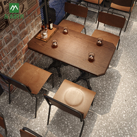Meubles de restaurant et de café de style industriel rétro, ensembles de tables et de chaises en bois pour bistro, pour les cafés et les hôtels, durables et écologiques