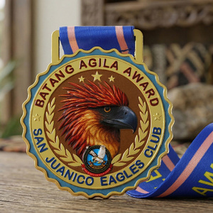 Medallas de Premio Personalizadas con Patrón de Águila en 3D con Recubrimiento Dorado, Medallas de Metal Personalizadas con Logotipo de Aleación de Zinc para Premios de Clubes y Organizaciones - Product Image 1