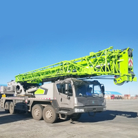 Grue mobile 50 TONNES avec flèche ZTC500H552 Grue sur camion à 5 flèches avec crochets