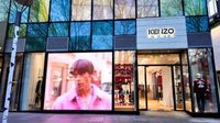 Écran LED transparent holographique 3D ultra-léger et flexible personnalisé pour vitrine publicitaire en centre commercial