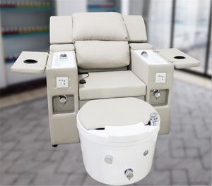 Sillón de Pedicura Profesional Moderno y de Lujo para Salón de Manicura y Belleza, en Negro, Blanco y Rosa, con Spa Eléctrico para Pies y Masaje - Product Image 3