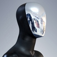 Mannequin masculin musclé en fibre de verre, corps entier noir mat, visage argenté chromé, pour présentation de costumes d'affaires