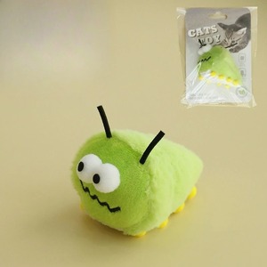 Juguete interactivo ecológico para masticar gatos, hierba gatera de felpa, Limpieza de dientes chirriantes, juguete para gatitos, lindo insecto verde resistente a mordeduras para juguete para gatos - Product Image 3