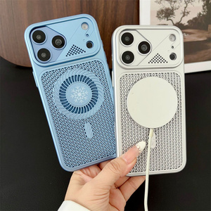 เคสโทรศัพท์แม่เหล็กแบบรังผึ้งระบายความร้อน รุ่นดั้งเดิม สำหรับ iPhone 18 17 16 15 Pro Max  พร้อมพัดลมระบายอากาศ ลายเกล็ดหิมะ ฝาหลังแบบด้าน - Product Image 2