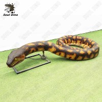 Modèle d'animal serpent animatronique réaliste et attrayant pour la décoration