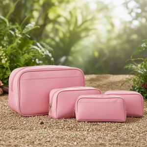 Juego de Tres Bolsas de Aseo de Piel Sintética con Parches, Color Rosa, 6 Unidades por Bolsa - Product Image 1
