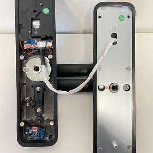 Cerradura Inteligente con Huella Dactilar Kyeles para Puertas de Madera, Aplicación Tuya Wifi - Product Image 5